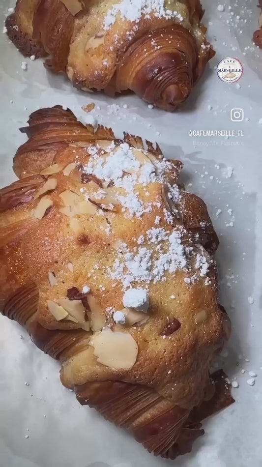 Almond Croissant (Box of 4)